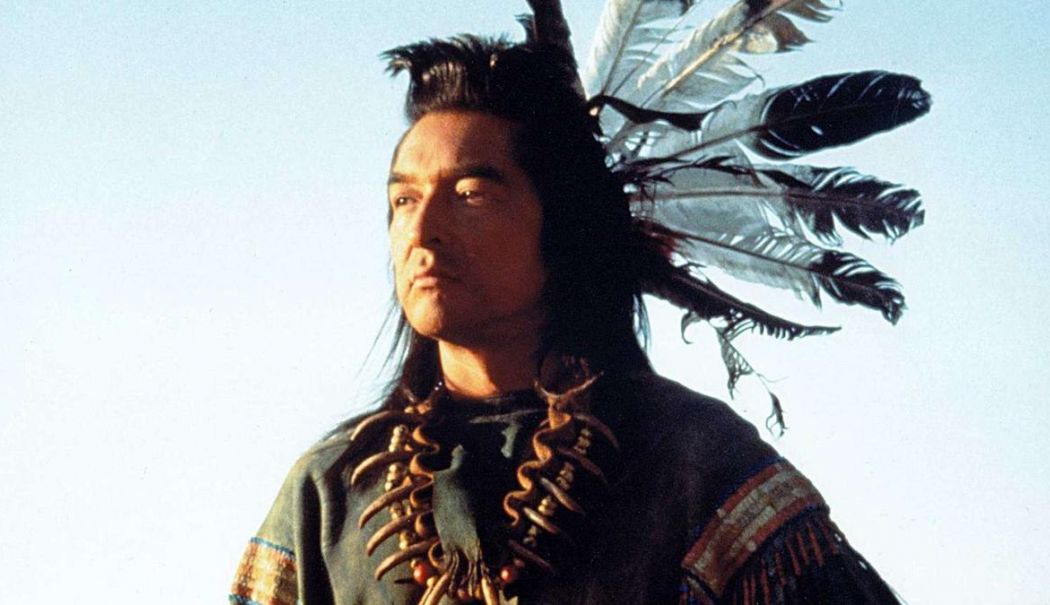 Doliu la Hollywood. Un actor nominalizat la Oscar s-a stins la 73 de ani - grahamgreenedanceswithwolves2090-1756796523.jpg