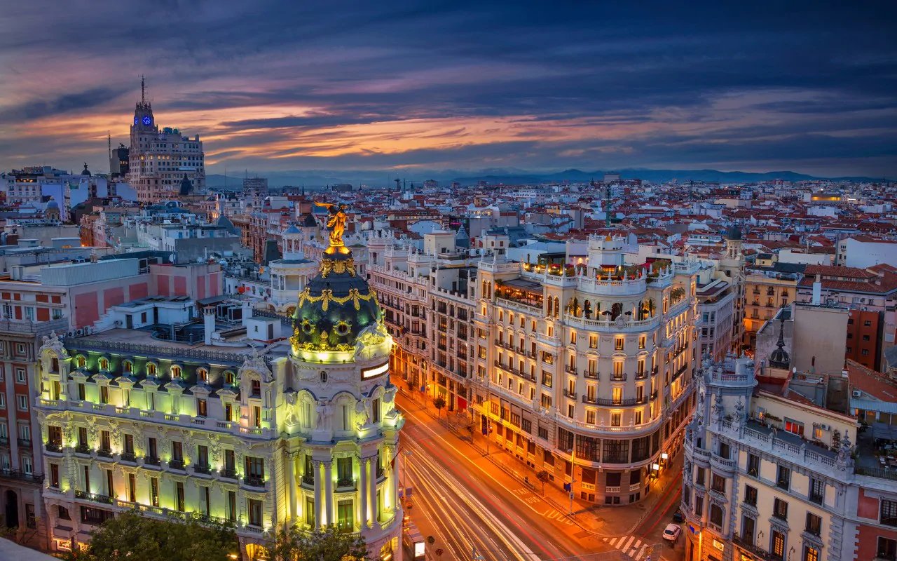 Atenționare de călătorie pentru românii care merg în Barcelona și Madrid - granviamadridnightleadguidexlarg-1548144217.jpg
