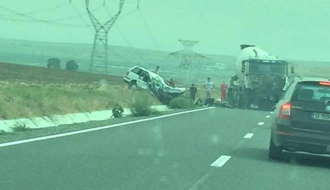 ACCIDENT RUTIER GRAV la Constanța. Mai multe persoane au rămas încarcerate - grav-1439298403.jpg
