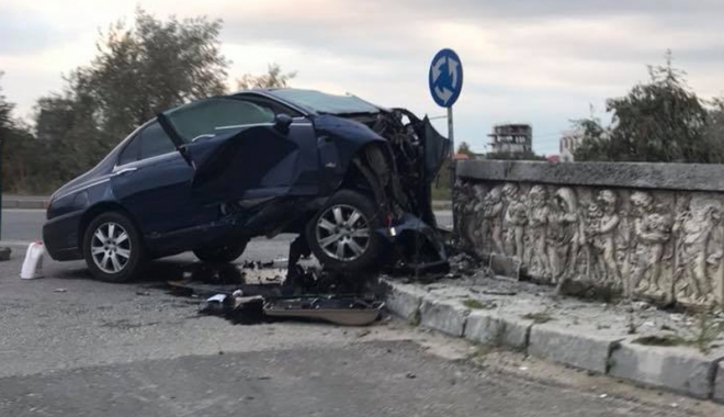 Un șofer fără permis a provocat un grav accident la Năvodari - gravaccident-1506964713.jpg