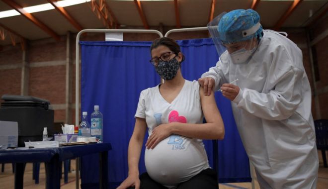 Femeile însărcinate se pot vaccina împotriva Covid-19 în siguranță - gravidevaccin-1628776737.jpg