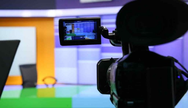 Justiția anulează închiderea  radio-televiziunii publice din Grecia - grecia-1371613442.jpg
