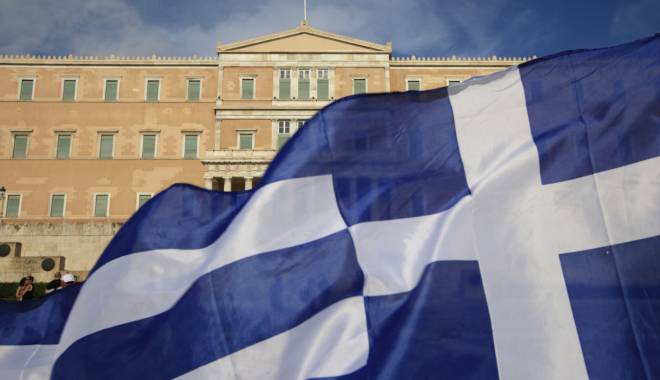 Deputații din Grecia au început la ora 4:00 dimineața dezbaterea pe tema planului de salvare - grecia-1439535087.jpg