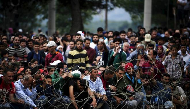 MAI: România va contribui în Grecia cu 70 de polițiști - grecia-1458469480.jpg