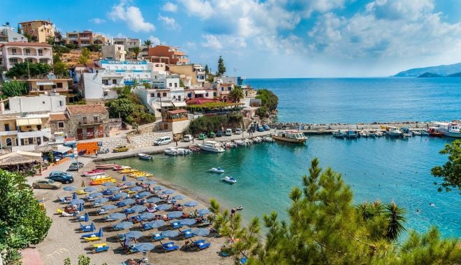 Grecia prelungește restricțiile pe insula Creta în urma unui nou record al cazurilor de Covid-19 - greciarestrictii-1629296284.jpg