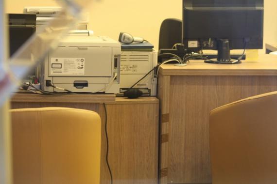 Panică la bancă. Angajații au descoperit o GRENADĂ pe unul dintre birouri - grenada-1448298081.jpg