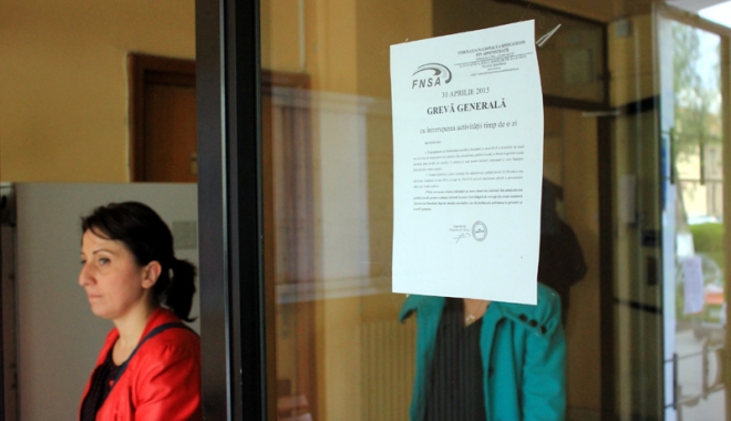 Funcționarii publici amenință cu grevă de o zi - greva-1467738738.jpg