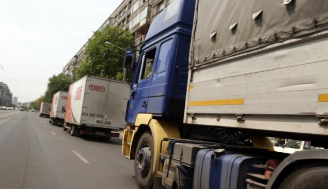 Transportatorii suspendă protestele anunțate pentru miercuri - greva-1513124108.jpg