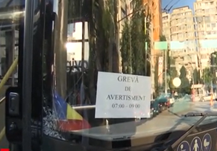 Haos în transportul public după declanșarea unei greve de avertisment - greva-galati-1783685013.webp