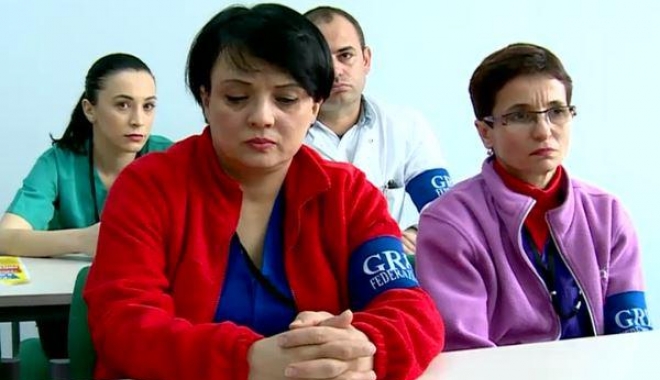 Medicii de familie au început greva japoneză - greva2-1466071569.jpg