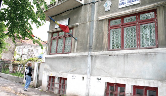 Cutremur la Garda Financiară - grevagardafinanciaragf36-1307650627.jpg