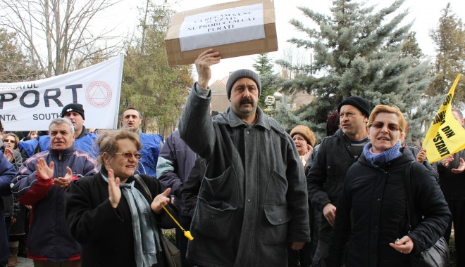 Greva de la Oil Terminal este legală! - grevalaoilterminal33-1331822855.jpg