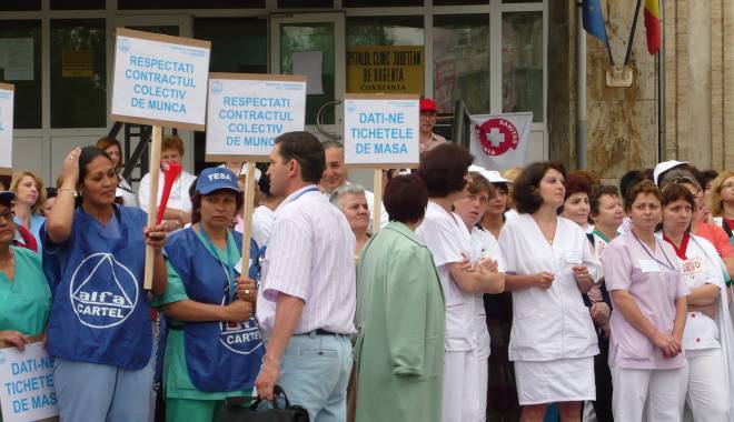 Noi proteste în sănătate! Medicii de familie, pregătiți să iasă în stradă - grevamedicispitaluljudetean20-1425897877.jpg