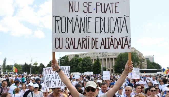 Sindicaliștii din universitar susțin greva profesorilor: “GREVA TREBUIE SĂ CONTINUE!”