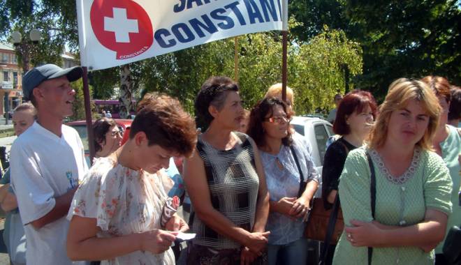 Medicii avertizează cu greva! Noi proteste de la 1 septembrie - grevasanitasgf23-1439734804.jpg