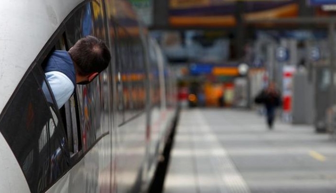 Atenție! GREVĂ FEROVIARĂ până pe 19 iunie - grevatrenurigermaniadeutschebahn-1465629696.jpg