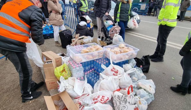ARHIEPISCOPIA TOMISULUI, colectă la Constanța, pentru refugiații din Ucraina - grup-1645889694.jpg