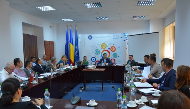 Grup de lucru pentru actualizarea legislației privind comerțul pe teritoriul României - grupdelucrupentruactualizarealeg-1533126293.jpg