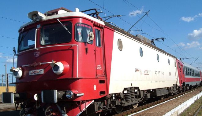 Rezervările de bilete pe tren se fac inclusiv pentru grupurile de persoane - grupuri-1659116050.jpg