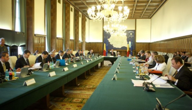 Ce transmite Guvernul presei - guvern-1317736695.jpg