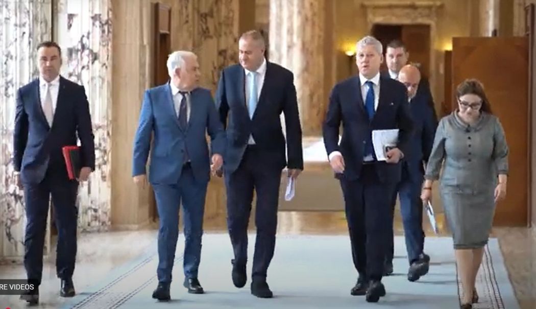 Guvernul interimar Predoiu și-a început discret mandatul, cu ușile închise - guvern-t-1746702635.jpg