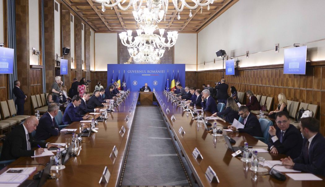 Guvernul prorogă cu șase luni aplicarea noilor tarife rutiere - guvern-tarife-1755785830.jpg
