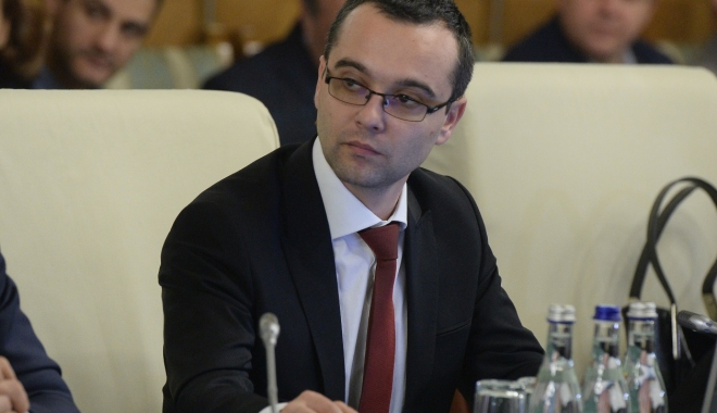 Contractele colective de muncă, obligatorii în instituțiile din România - guvern1-1489759206.jpg