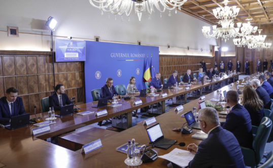 Liberalii i-au cerut lui Marcel Boloş să plătească până la sfârşitul anului facturile pentru programul Anghel Saligny şi CNI