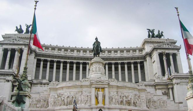 Guvernul italian a aprobat planul de creștere economică - guvernul-1556105272.jpg