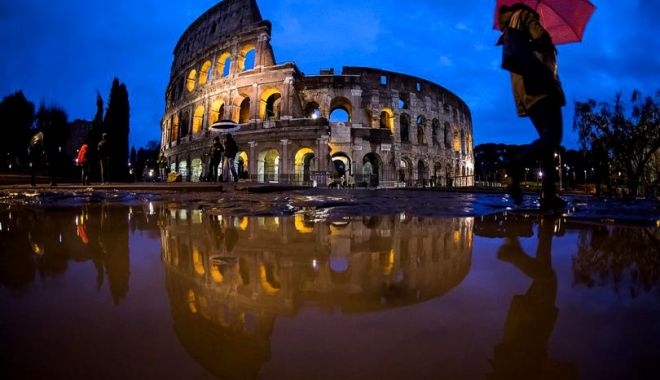 Italia se află sub cod portocaliu de furtuni. Genova, devastată de o tornadă. OAMENI MORȚI! - h53977416e1540798412111-1540798905.jpg