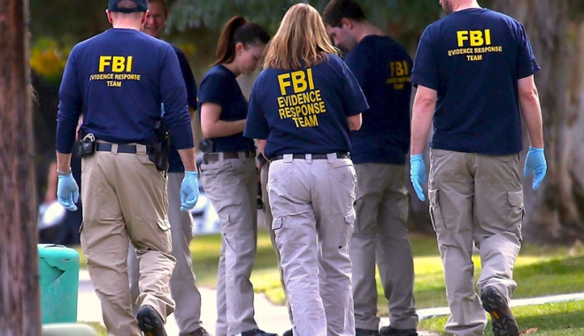 Hackeri au ajutat FBI să deblocheze iPhone-ul unuia dintre atacatorii  de la San Bernardino - hackeri-1460553160.jpg