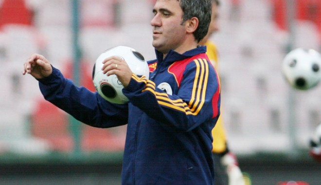 Hagi: Dacă-mi depășește recordul de goluri, Mutu să ma invite la masă - hagi-1312890530.jpg