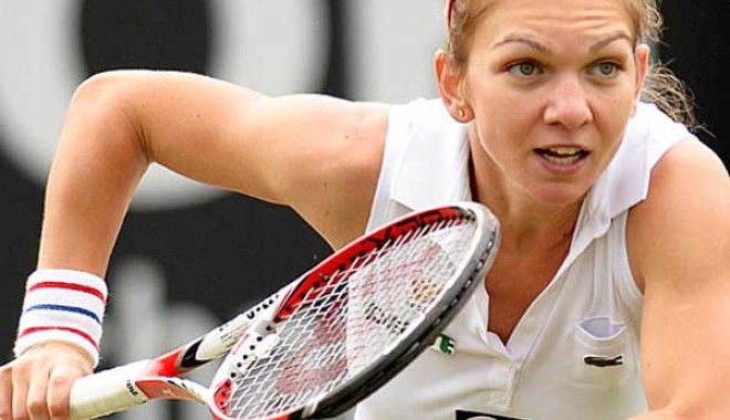 Tenis / Simona Halep A CÂȘTIGAT turneul de la Moscova - halep-1382267442.jpg