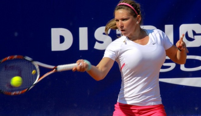 Simona Halep continuă cursa doar la dublu - halep1-1319143687.jpg
