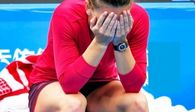 Simona Halep s-a accidentat și s-ar putea retrage de la Australian Open 2018 - halep61349400-1516091895.jpg
