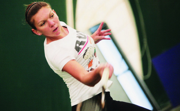 Simona Halep s-a calificat în turul II la Barcelona - halepbarcelona-1334043397.jpg