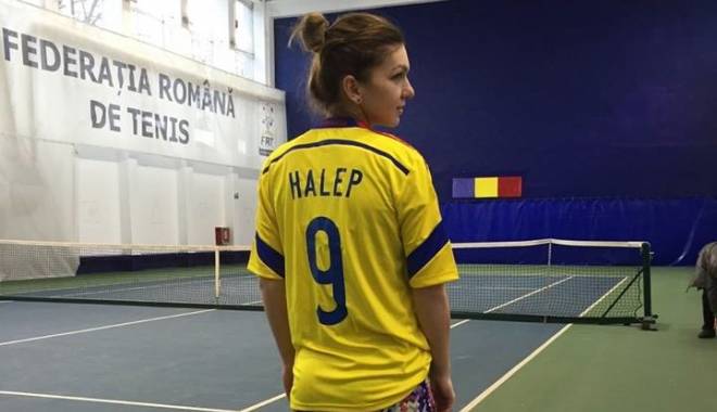 FOTO. Simona Halep a îmbrăcat tricoul naționalei de fotbal - halepn1-1418047001.jpg