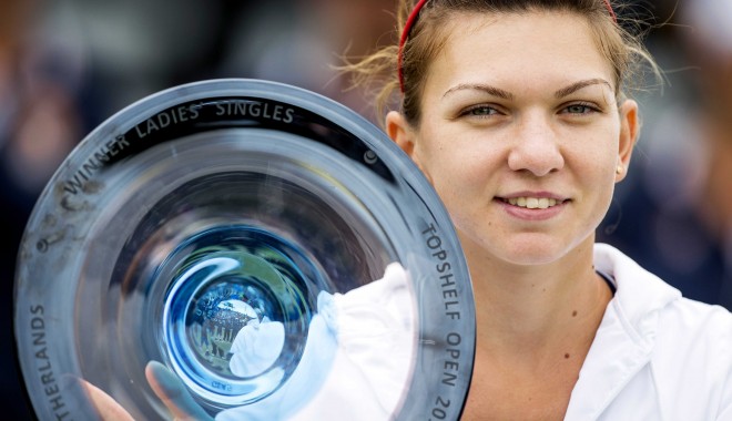 Simona Halep se menține pe locul 2 în clasamentul WTA - haleptrofeu-1410157473.jpg