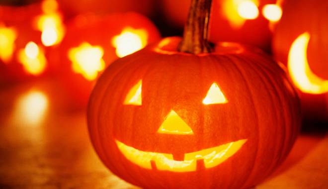 Halloween și stand-up comedy, la West Side - halloween-1414698457.jpg