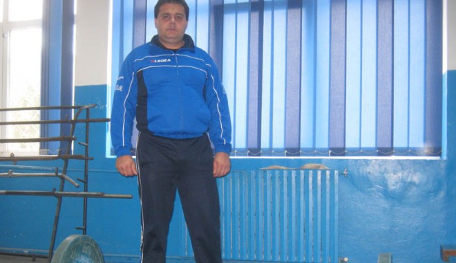 Campionii constănțeni de haltere, la un pas de abandon - halterecampioni1353447664-1353457401.jpg