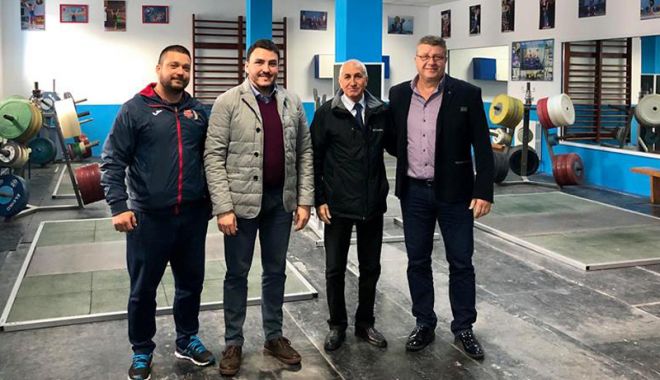 Micii halterofili își vor măsura forțele  de Ziua Națională - halterofilii-1543427436.jpg