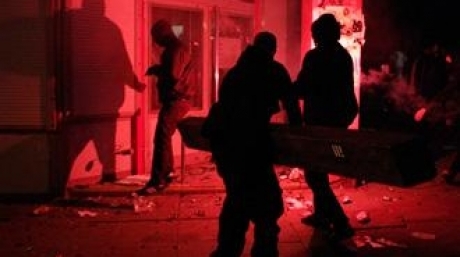 Urmașii Londrei: Hamburg, zguduit de violențe - hamburg37181900-1313916216.jpg