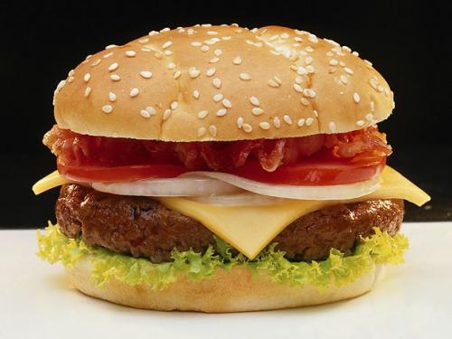 McDonald's renunță la colaborarea cu Heinz - hamburger-1382783874.jpg
