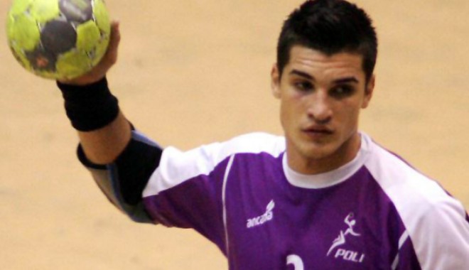 HCM Constanța l-a transferat pe Alexandru Șimicu - handbal-1312472793.jpg