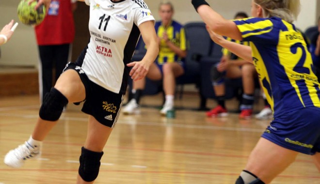 Neptunul, obligată să treacă Dunărea cu bine! - handbal-1318002369.jpg