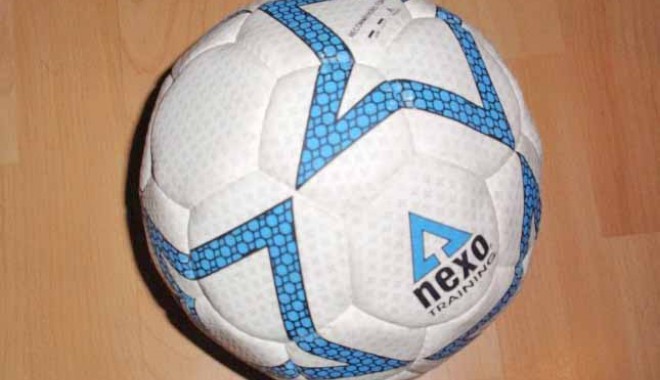 Handbal / HCM Constanța, prima victorie din Liga Campionilor - handbal-1322164806.jpg