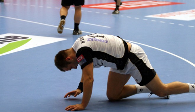 HCM Constanța plătește prețul trufiei! - handbal-1328901657.jpg
