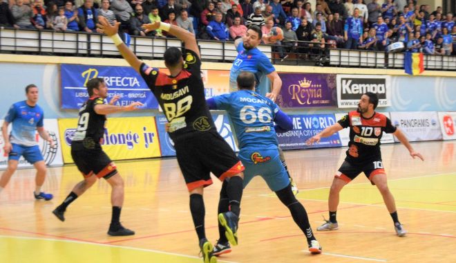Se reiau competițiile! Campioanele la handbal se vor decide pe teren - handbal-1587645634.jpg