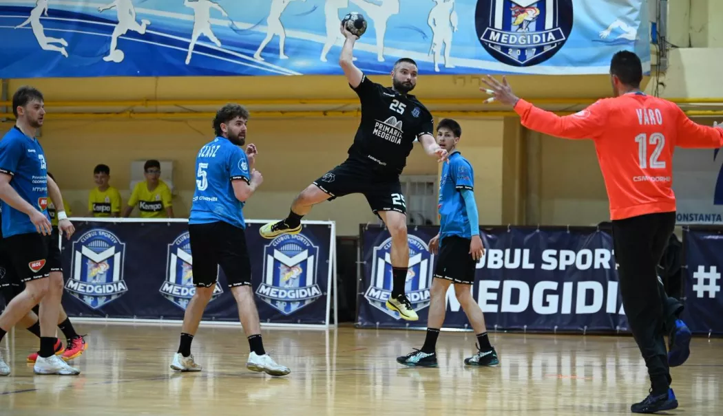 Victorie mare pentru CS Medgidia cu Odorheiu Secuiesc - handbal-medgidia3-1775377297.webp