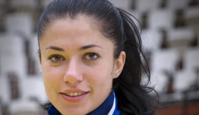 Handbal / Raluca Avram și-a suspendat contractul cu CSU Neptun - handbal3-1321536235.jpg